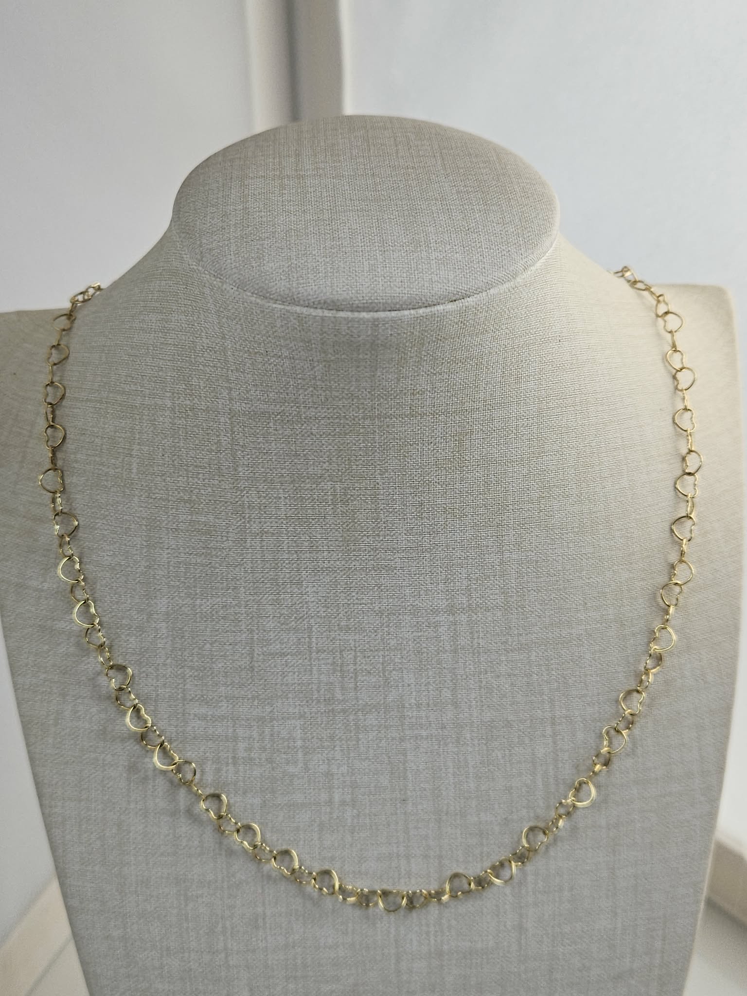 RM-Bangkokchain04_Yellow Gold Heart Chain Necklace