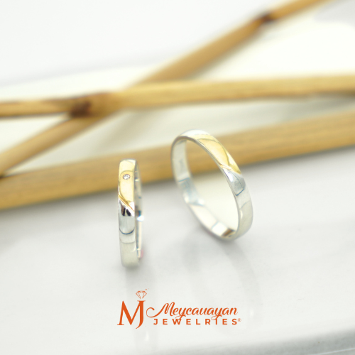 RM-WR018_White & Yellow Gold Minimalist Design Wedding Ring with 1pc 0.01ct Natural Diamond