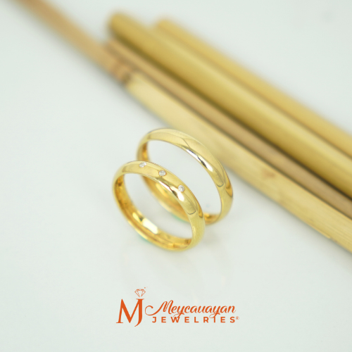 RM-WR021_Yellow Gold Wedding Ring with 3pcs. Natural Diamonds