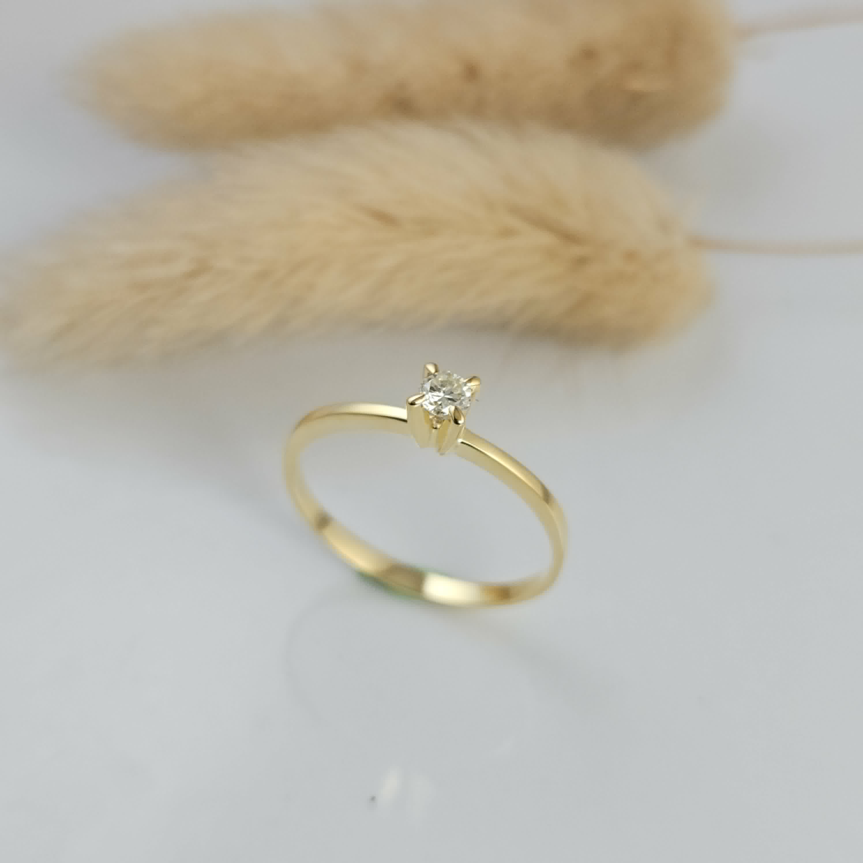 RM-ER141_Minimalist Solitaire Engagement Ring