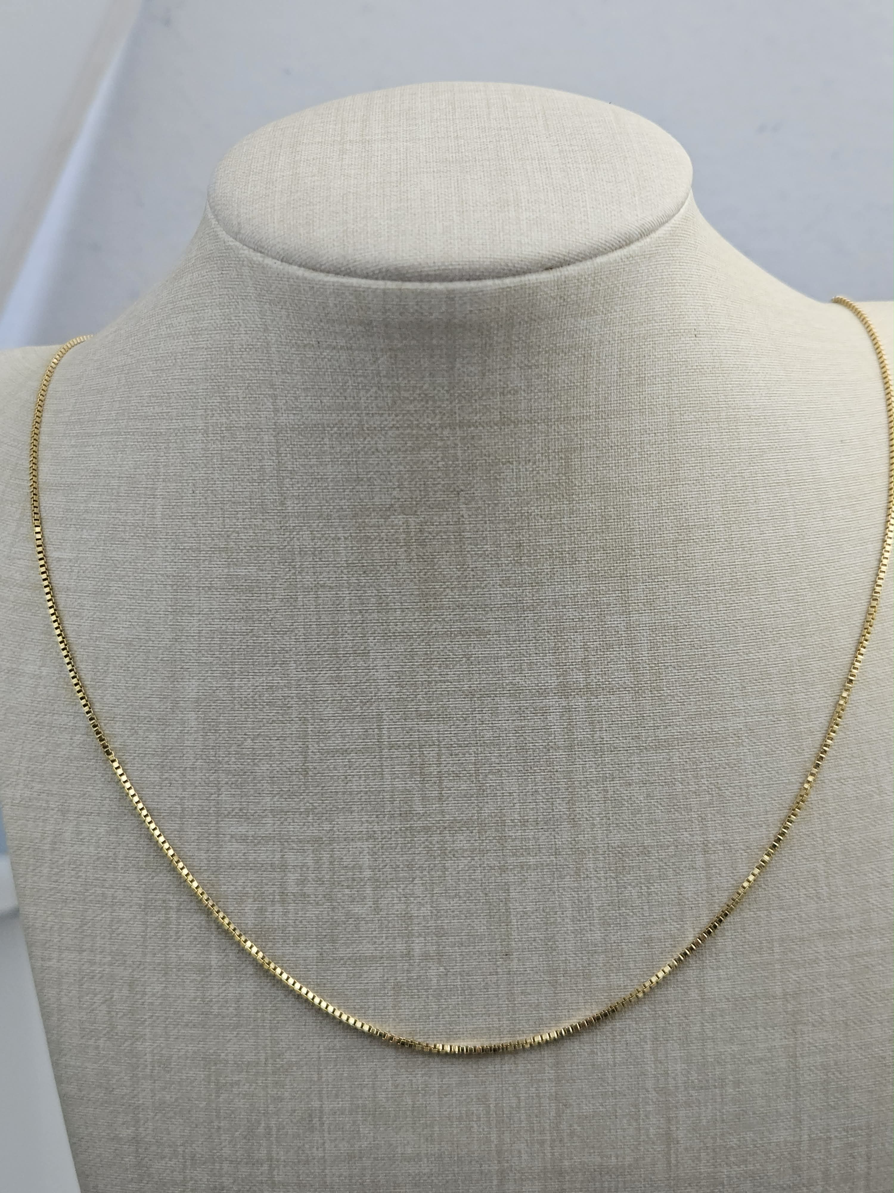 YGN22IN-6009_Yellow Gold Box Chain Necklace