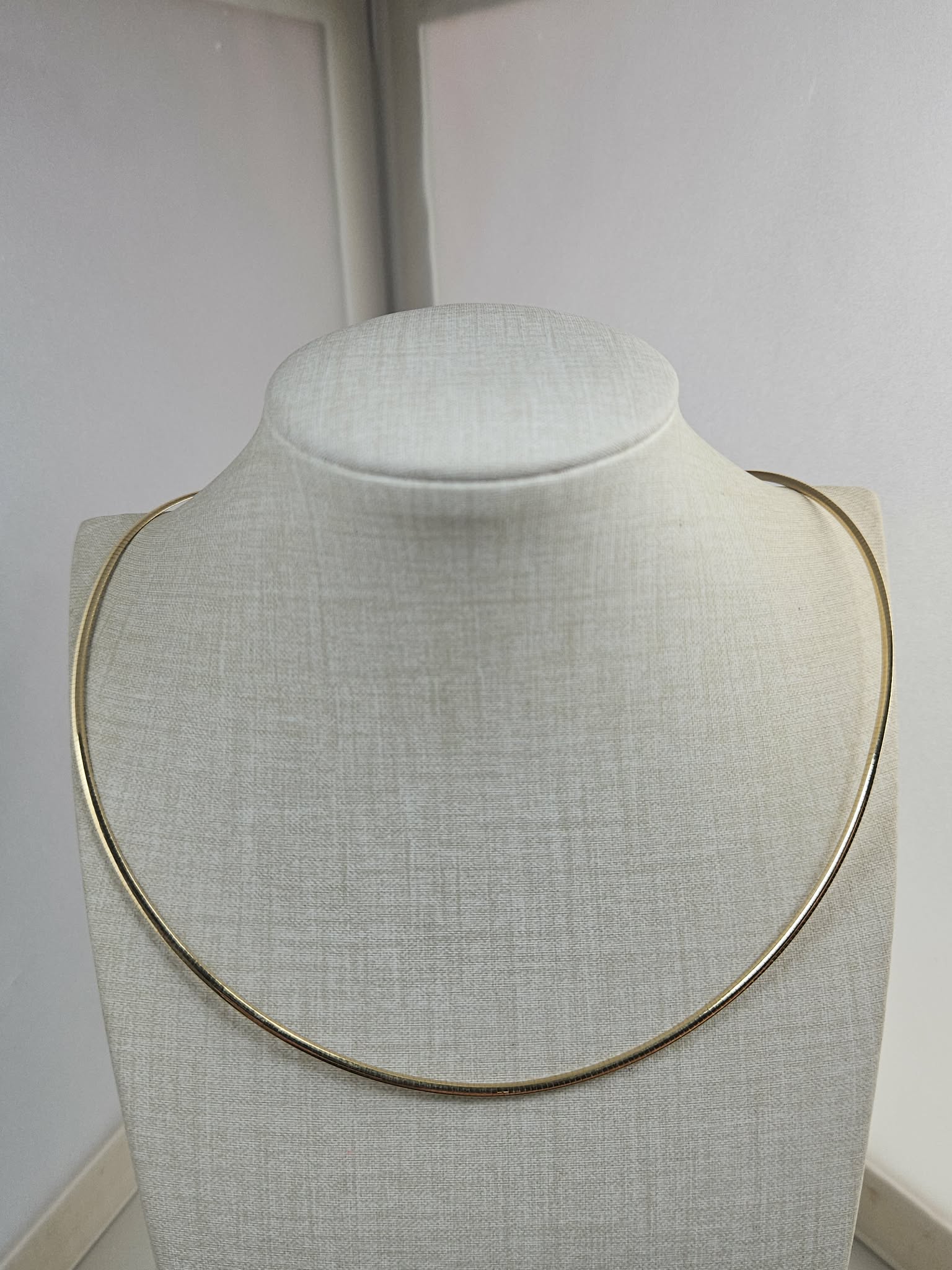 OMEGA CHAIN_01_14K Reversible Two-Tone Omega Chain Necklace